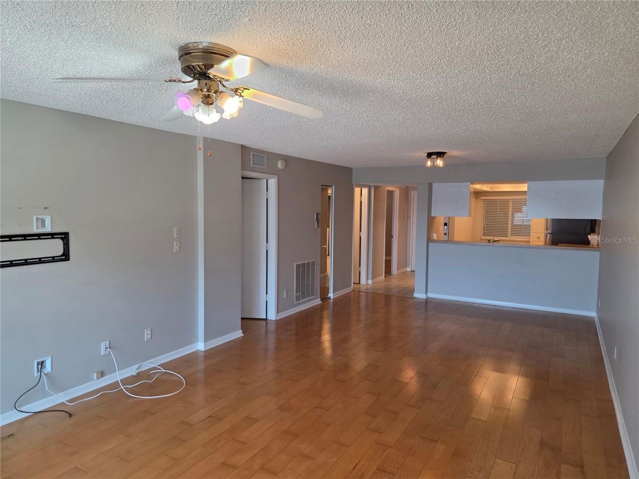 650 Island Way, Unit 202, Clearwater Beach, FL 33767 Photo
