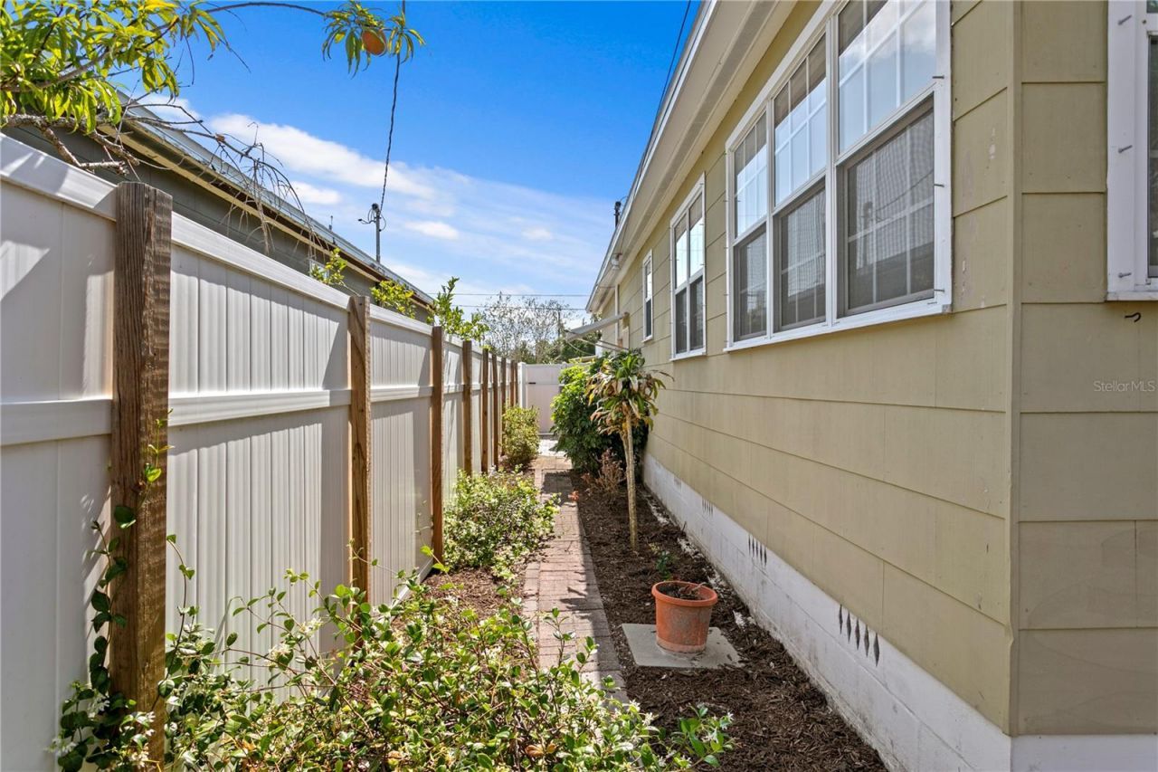 3140 Prescott Street N, Saint Petersburg, FL 33713 Photo