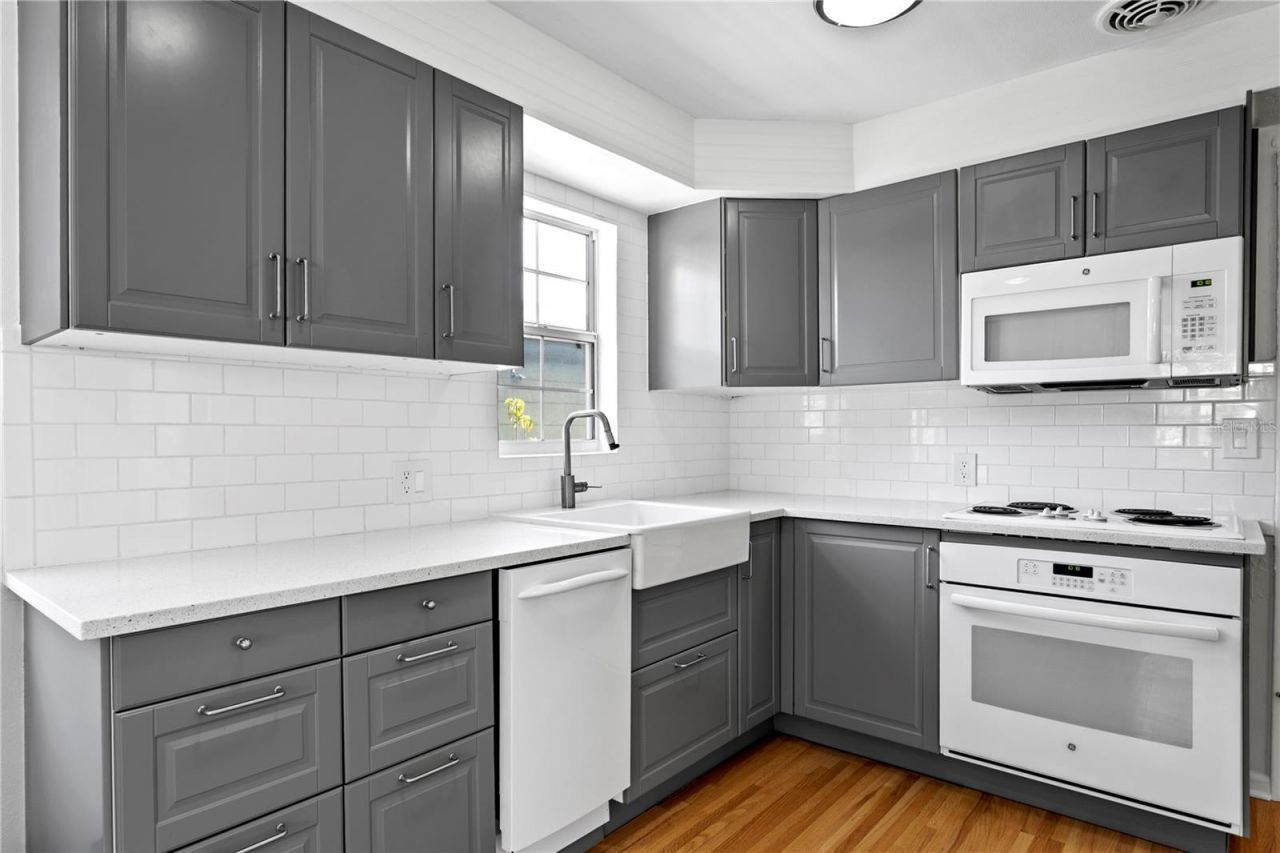3140 Prescott Street N, Saint Petersburg, FL 33713 Photo