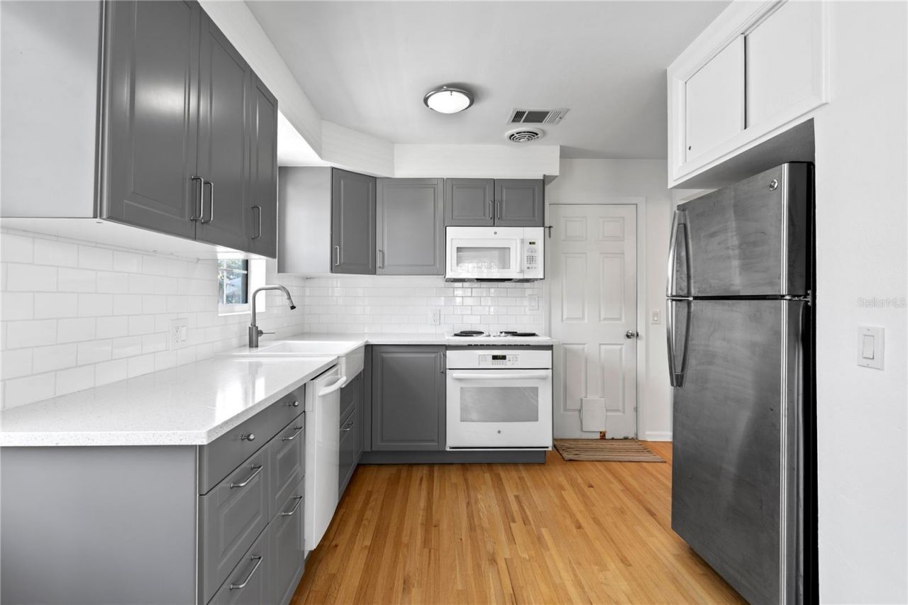 3140 Prescott Street N, Saint Petersburg, FL 33713 Photo