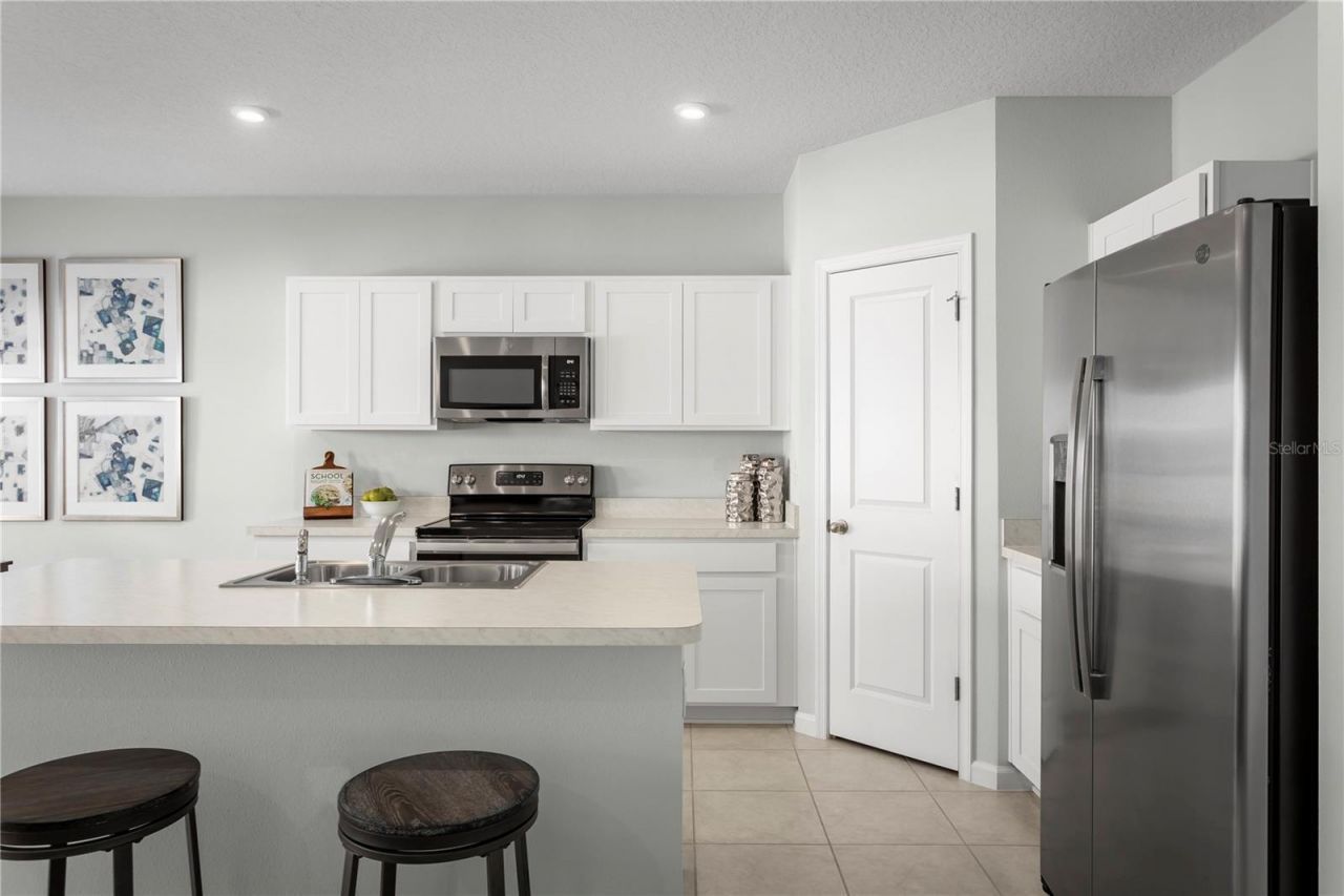 545 171st Street E, Bradenton, FL 34212 Photo