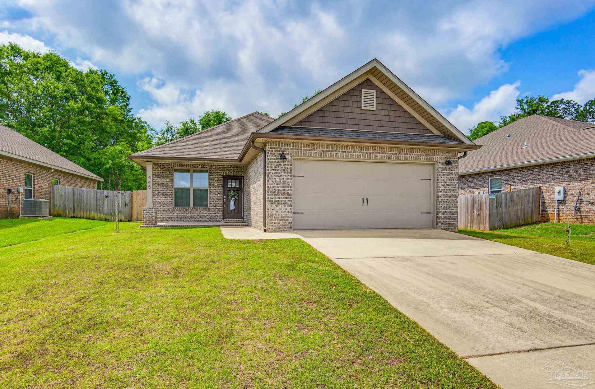 445 Pemberton Ln, Cantonment, FL 32533 Main Photo