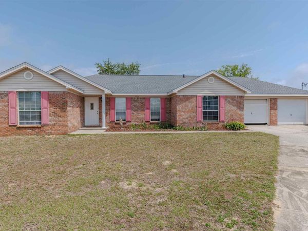 4342 Lorraine Ct, Gulf Breeze, FL 32563