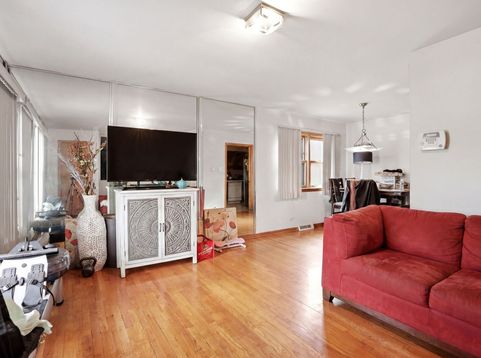 Main Photo