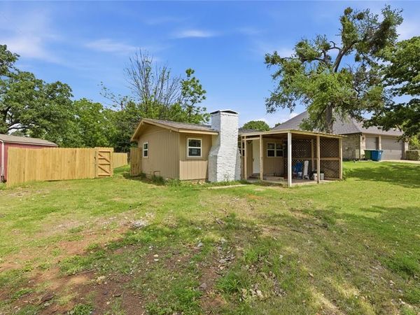 1426 Lakeshore Boulevard, Oak Point, TX 75068