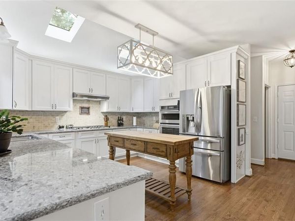 211 Cabin Creek Court, Woodstock, GA 30189