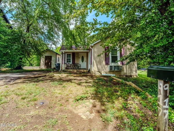 917 E Drive E , Knoxville, TN 37920
