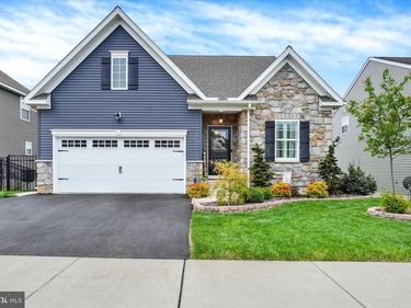2703 ALPERTON DRIVE, YORK, PA 17402
