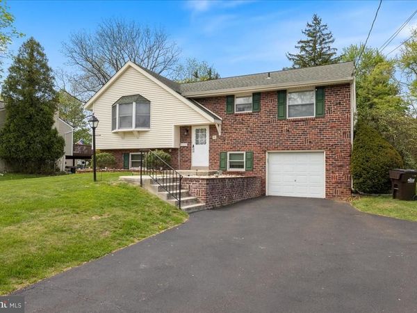 872 MUSTANG ROAD , WARRINGTON, PA 18976