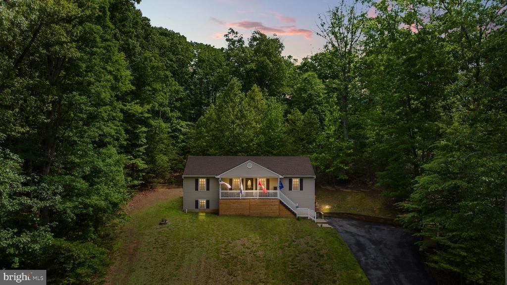 33 William And Mary Lane, Stafford, VA 22554 Main Photo