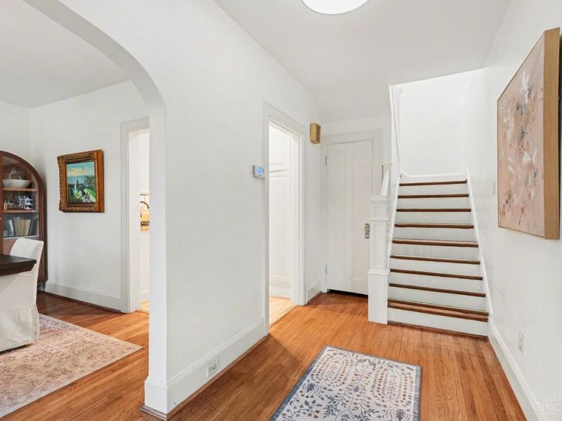 1241 Paddock Hills Avenue, Cincinnati, OH 45229 Photo 4