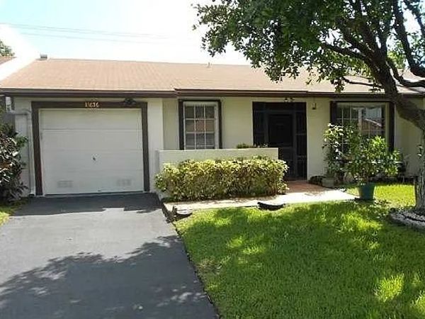 15676 BOTTLEBRUSH CIR, Other, FL 33484
