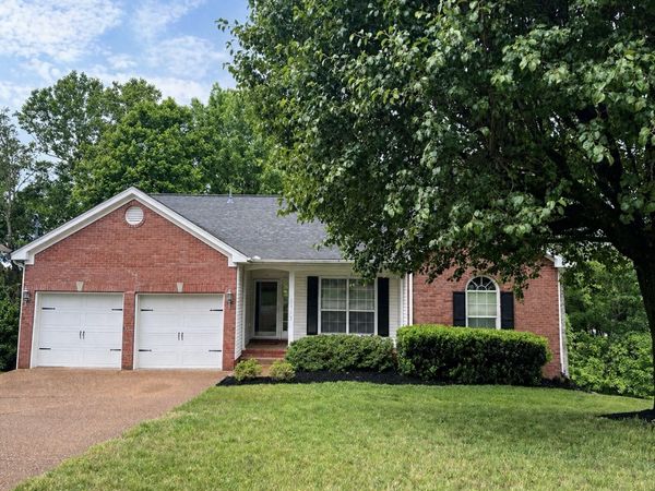 2513 Edinburgh Street, Old Hickory, TN 37138