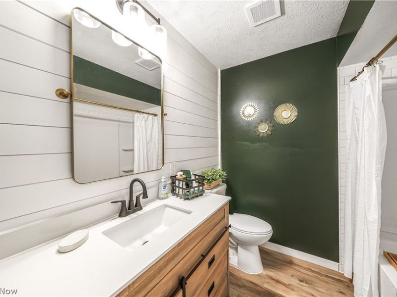 9564 Wolf Road, Windham, OH 44288 Photo 13