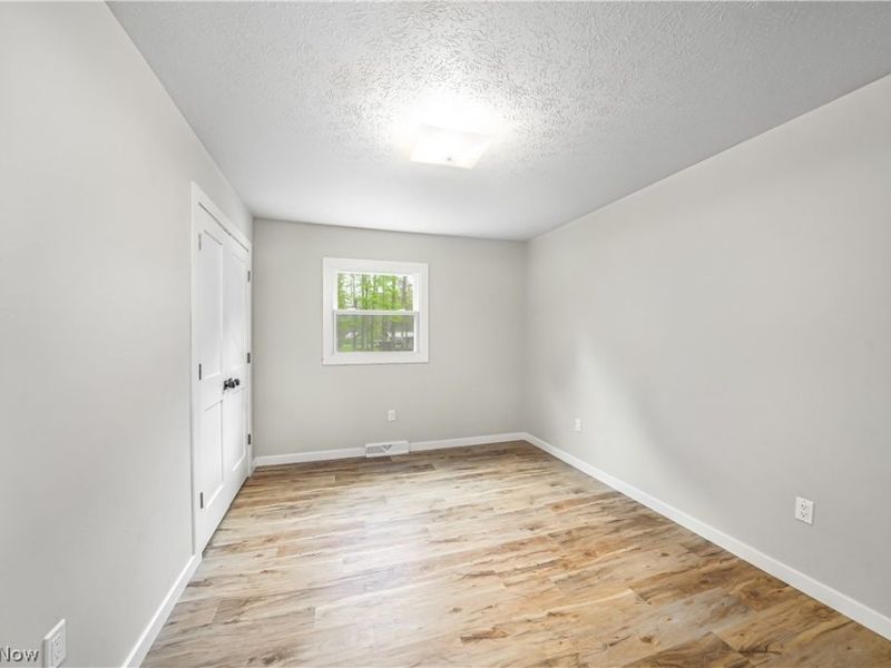 9564 Wolf Road, Windham, OH 44288 Photo 16