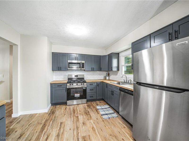 9564 Wolf Road, Windham, OH 44288 Photo 7