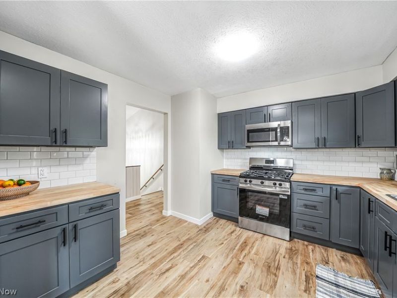 9564 Wolf Road, Windham, OH 44288 Photo 9