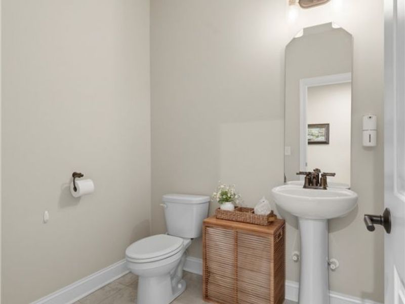 445 Crystal Lake Drive N, Chagrin Falls, OH 44022 Photo 16