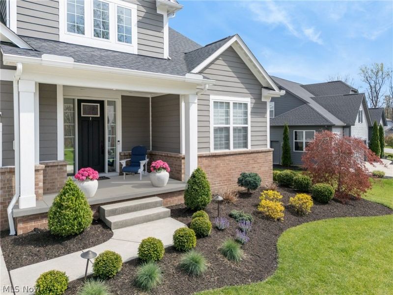 445 Crystal Lake Drive N, Chagrin Falls, OH 44022 Photo 3
