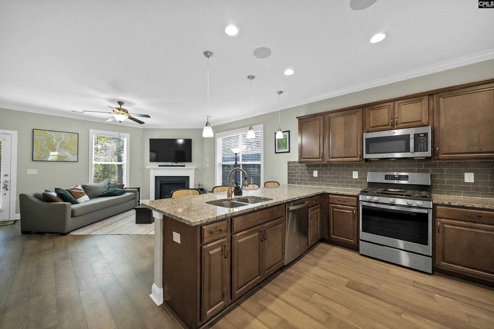 205 Quiet Cove Court  Photo 11