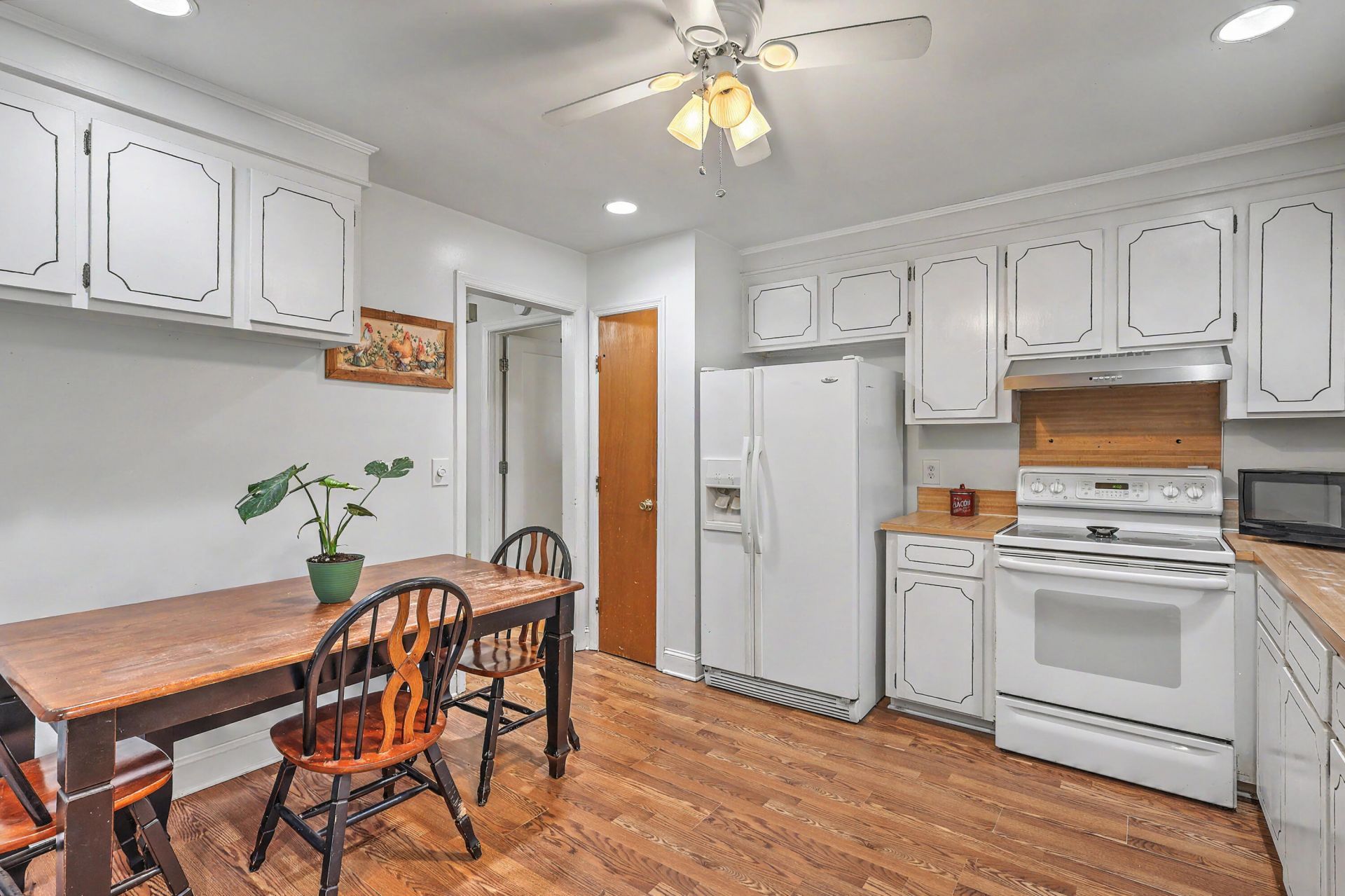 457 Rice Road Photo 15