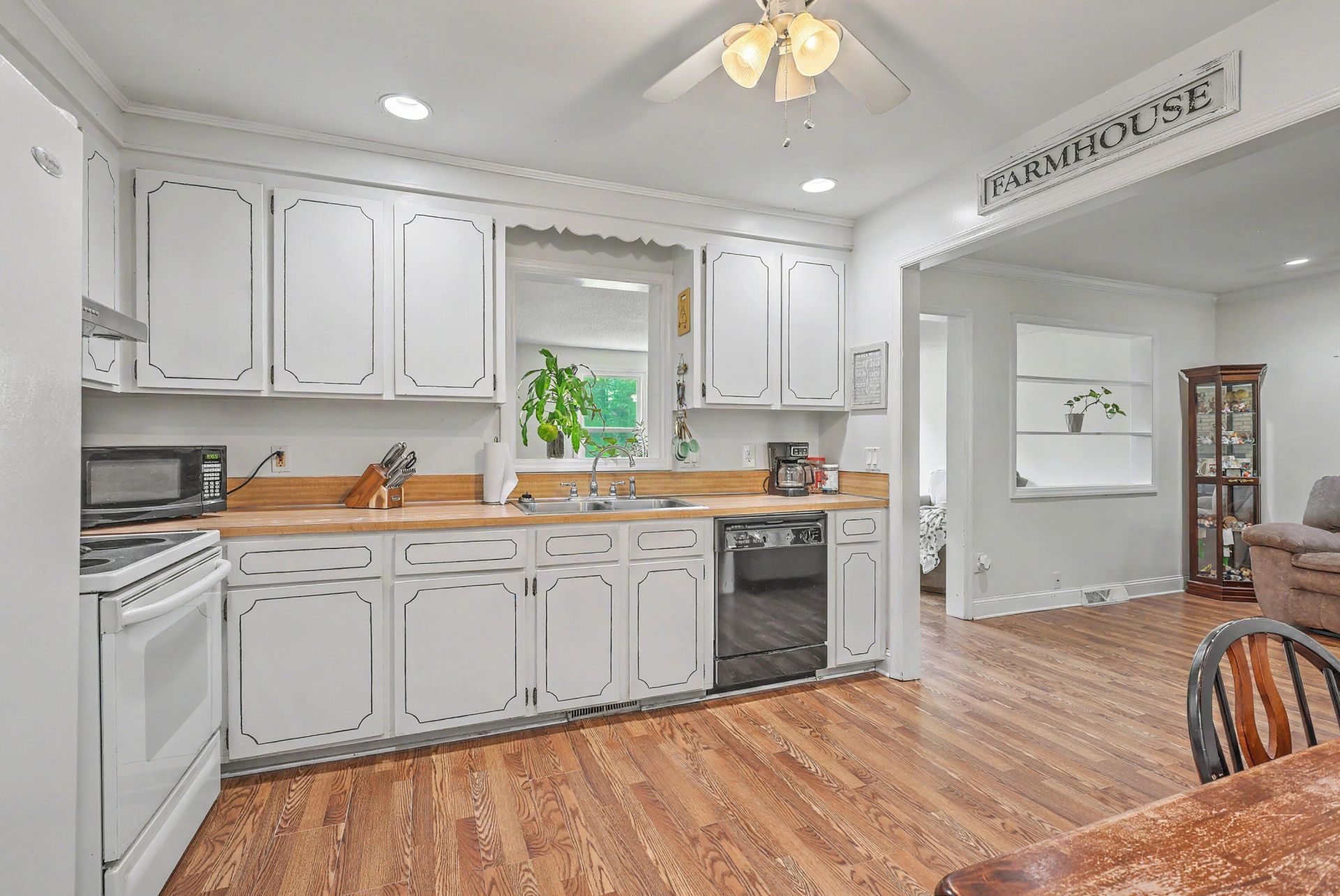 457 Rice Road Photo 17