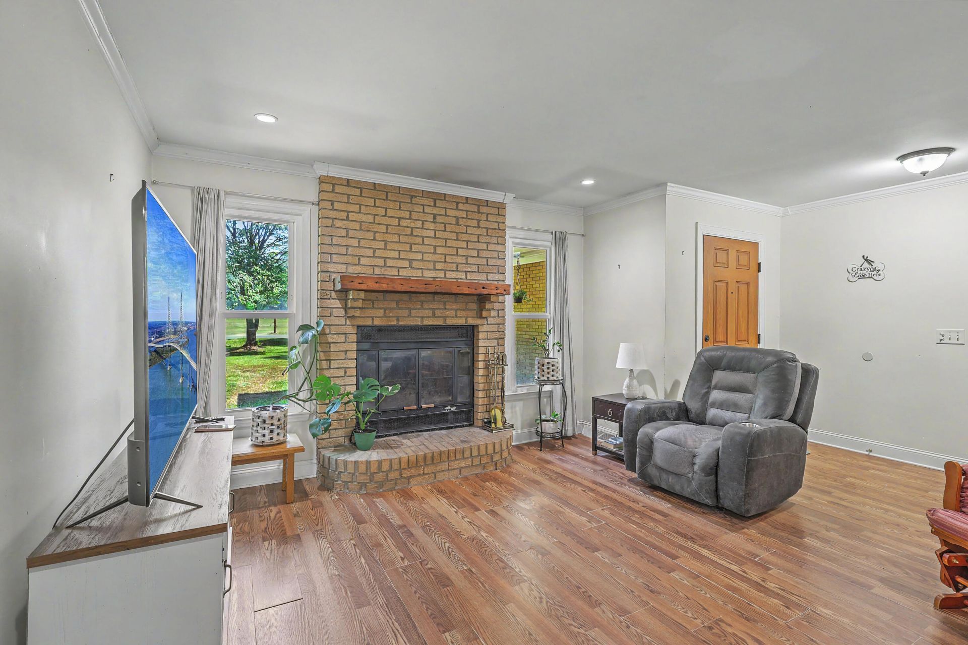 457 Rice Road Photo 9