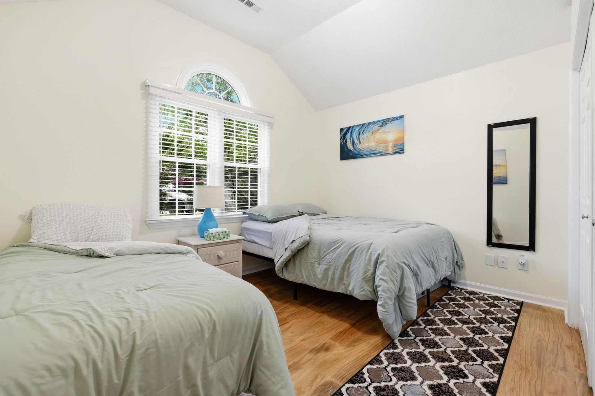 950 Cayman Ct. Photo 27
