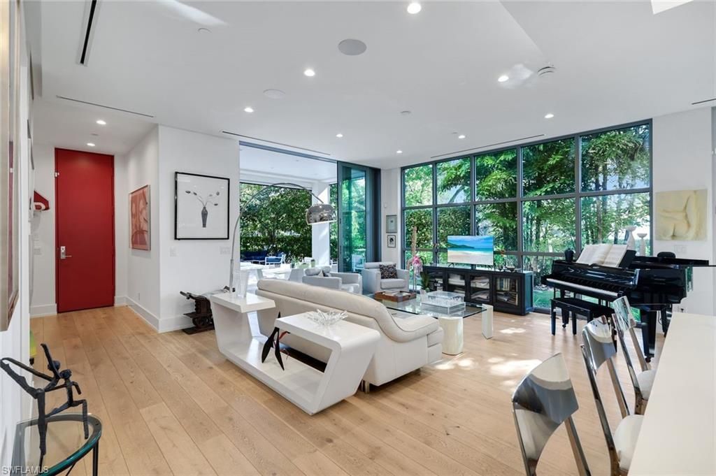 335 Banyan Blvd, Unit 4, Naples, FL 34102 Photo