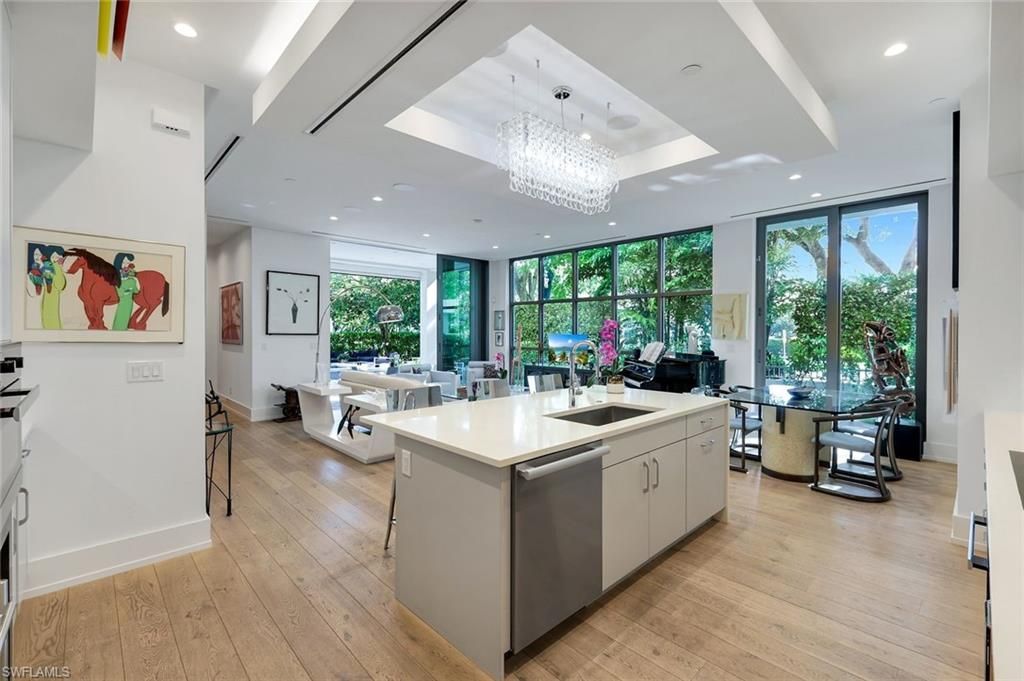 335 Banyan Blvd, Unit 4, Naples, FL 34102 Photo