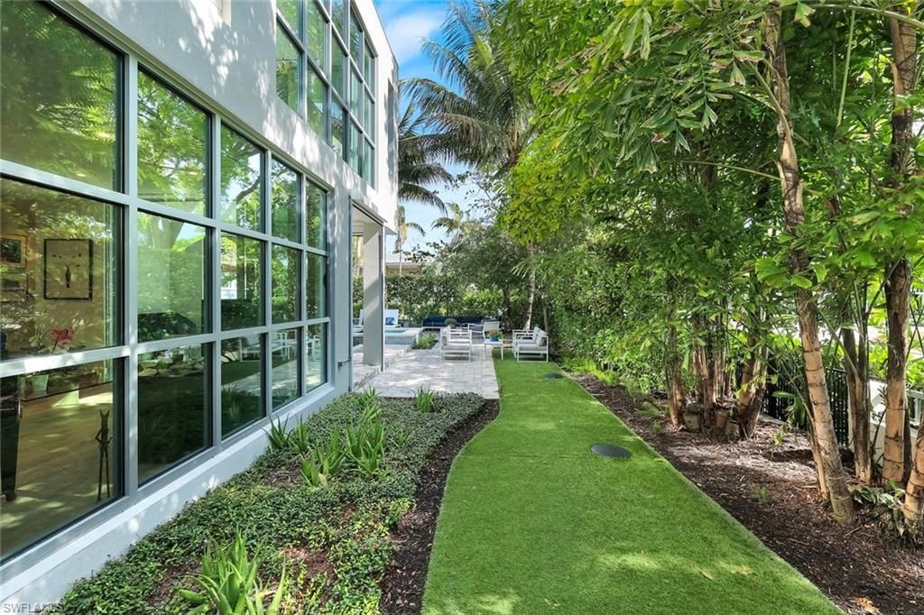335 Banyan Blvd, Unit 4, Naples, FL 34102 Photo