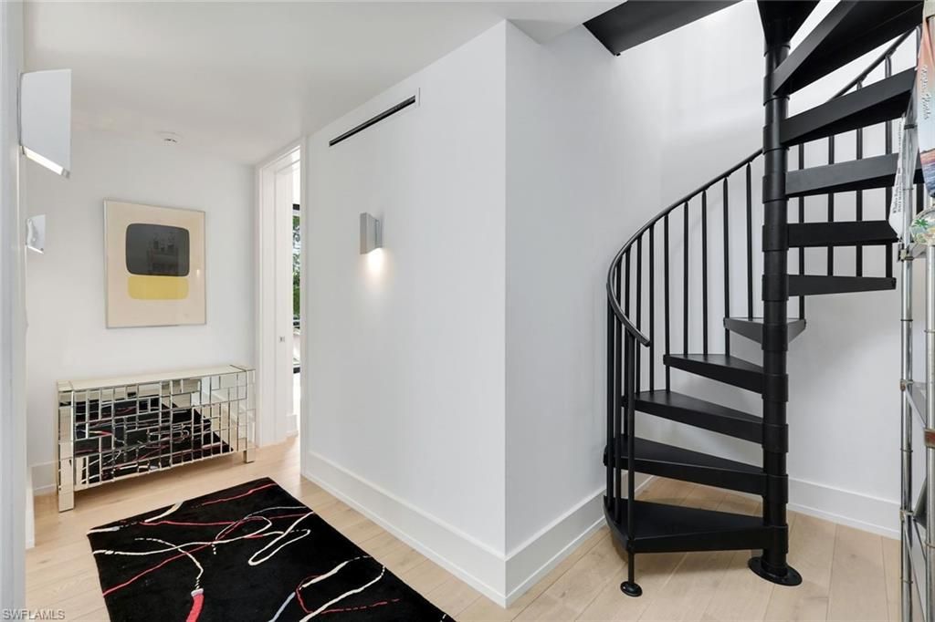 335 Banyan Blvd, Unit 4, Naples, FL 34102 Photo
