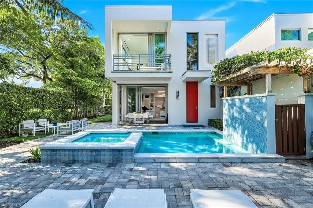 335 Banyan Blvd, Unit 4, Naples, FL 34102 Photo