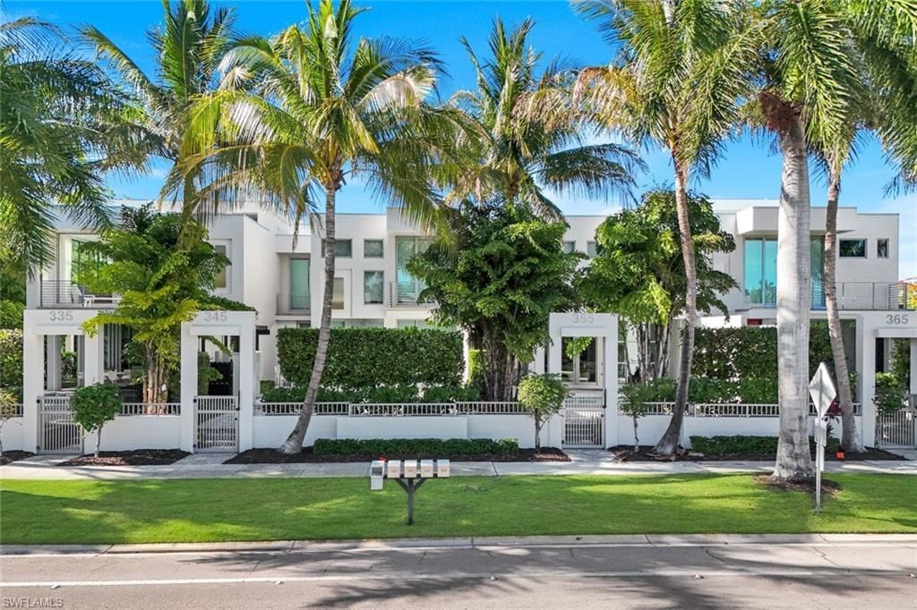 335 Banyan Blvd, Unit 4, Naples, FL 34102 Photo