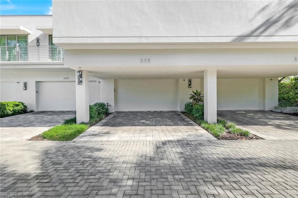 335 Banyan Blvd, Unit 4, Naples, FL 34102 Photo