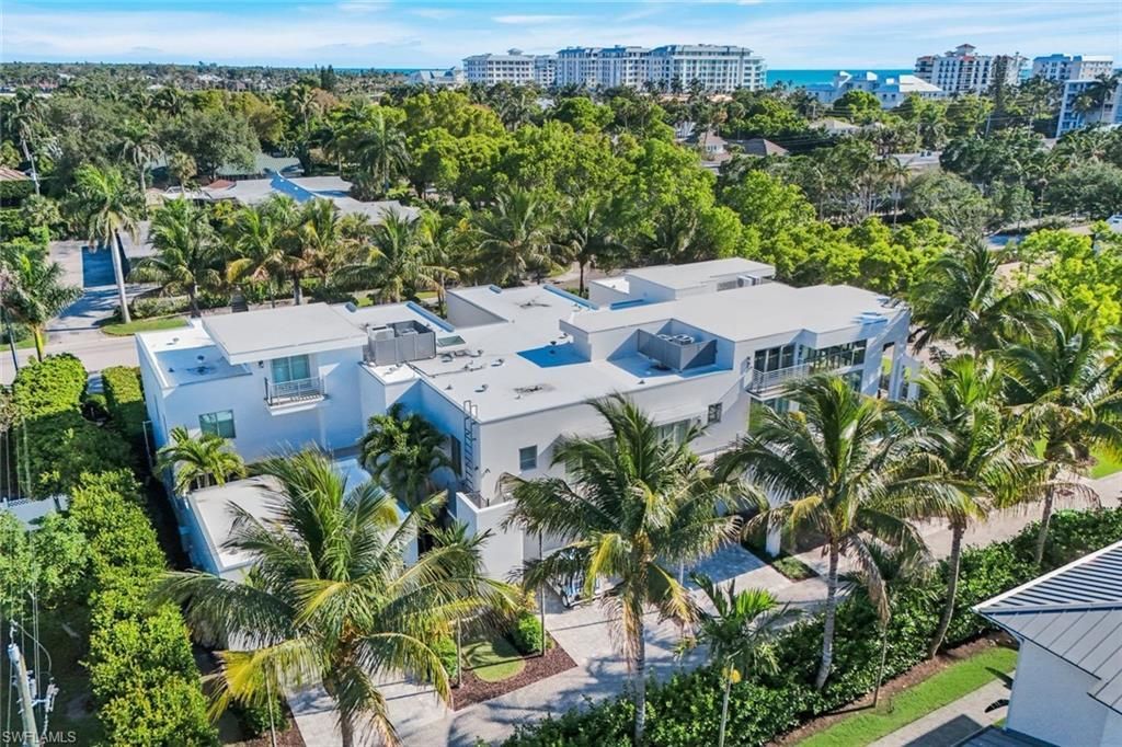 335 Banyan Blvd, Unit 4, Naples, FL 34102 Photo