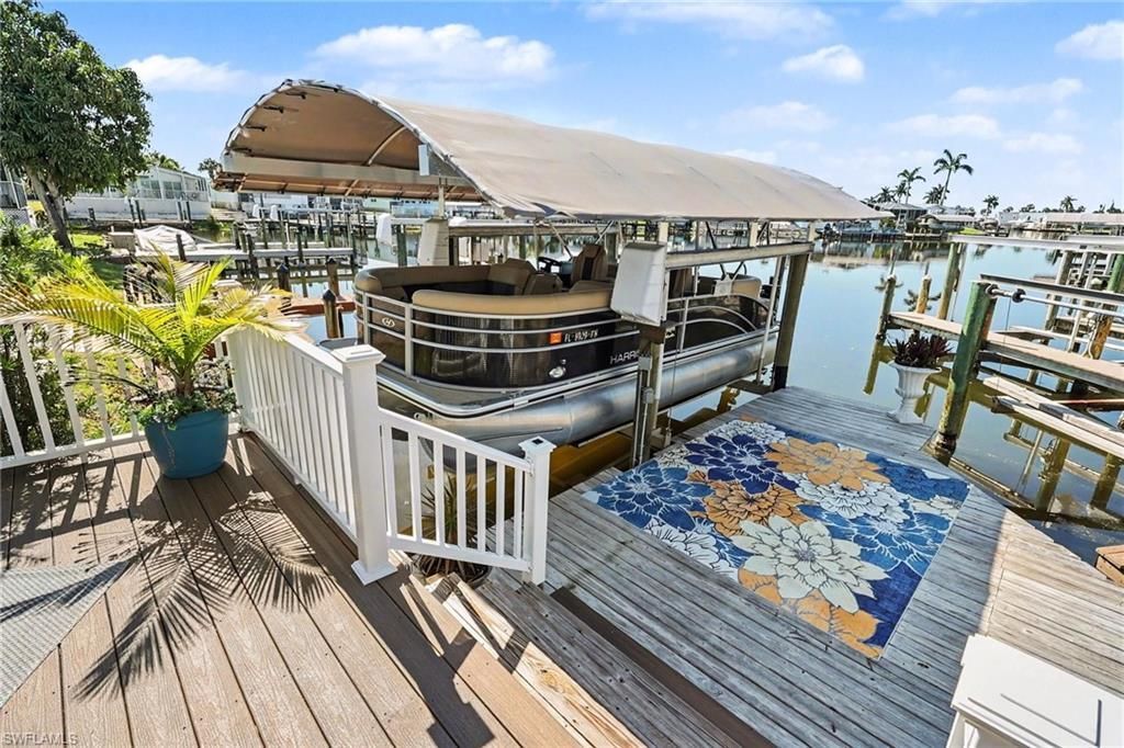 11111 Bayside Ln, Fort Myers Beach, FL 33931 Photo