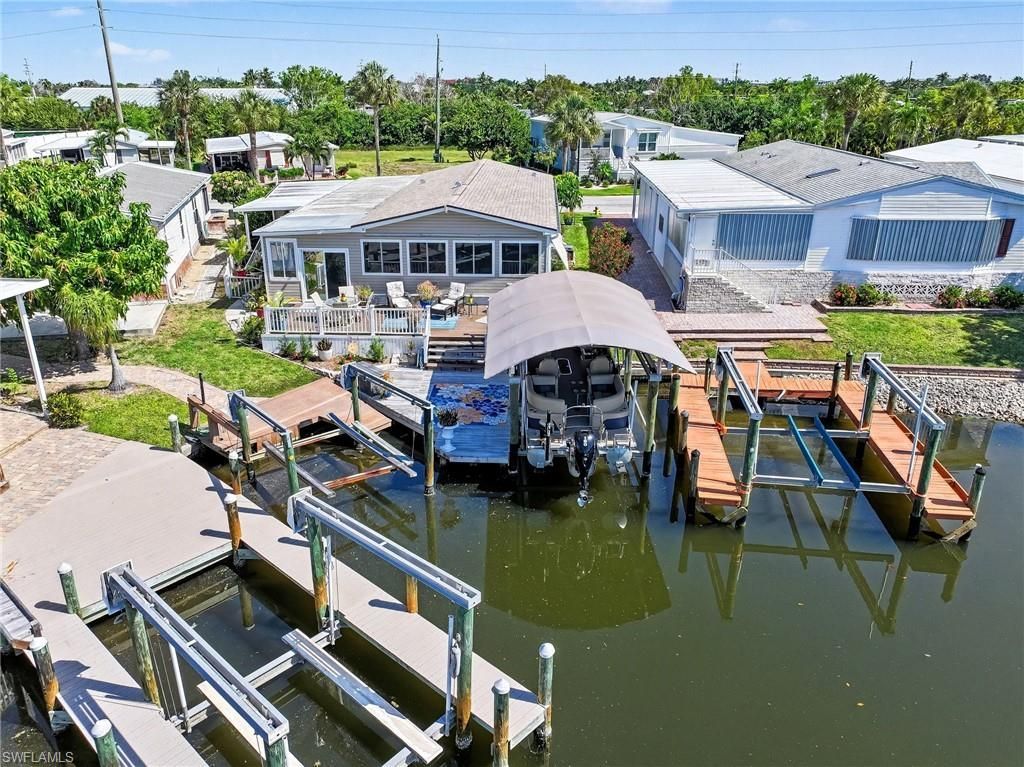 11111 Bayside Ln, Fort Myers Beach, FL 33931 Photo