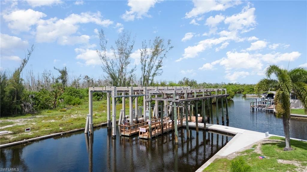 11111 Bayside Ln, Fort Myers Beach, FL 33931 Photo