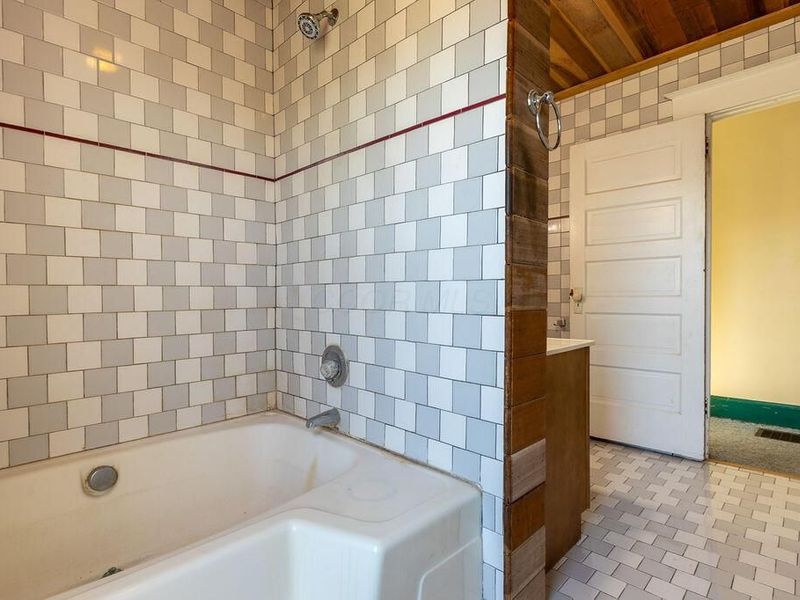 769 E Mulberry Street , Lancaster, OH 43130 Photo 30