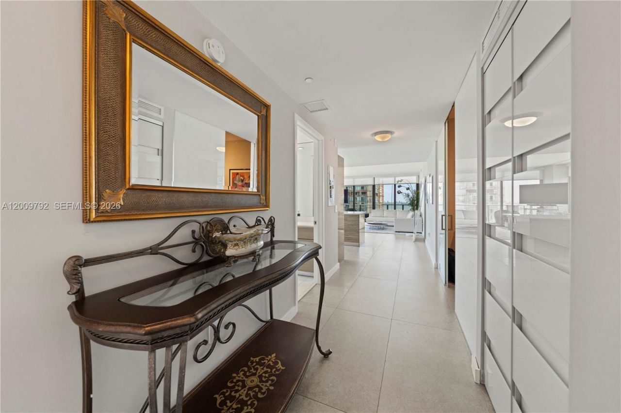 460 NE 28th St, Unit 2001, Miami, FL 33137 Photo