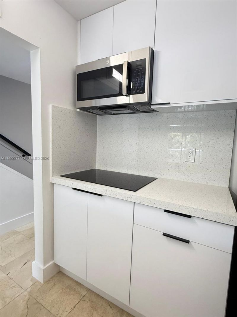 260 NW 107th Ave , Unit 204, Miami, FL 33172 Photo