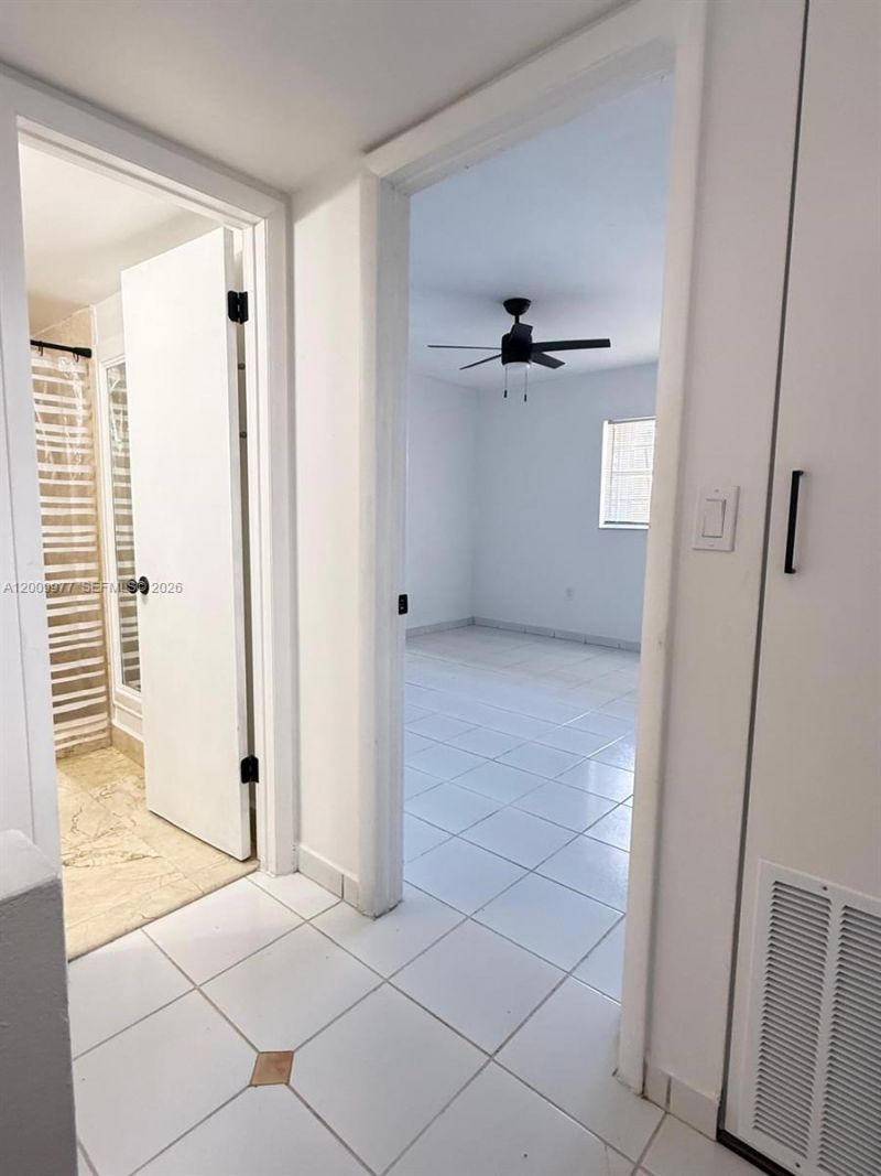 260 NW 107th Ave , Unit 204, Miami, FL 33172 Photo