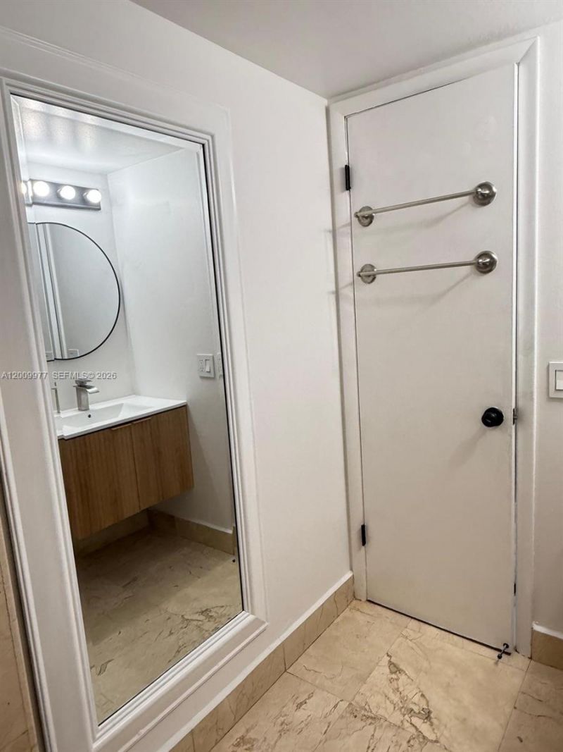260 NW 107th Ave , Unit 204, Miami, FL 33172 Photo