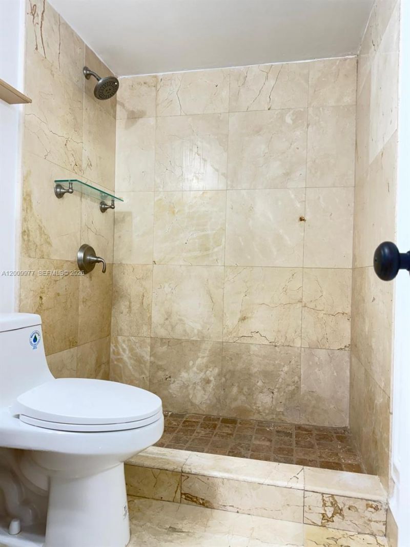 260 NW 107th Ave , Unit 204, Miami, FL 33172 Photo