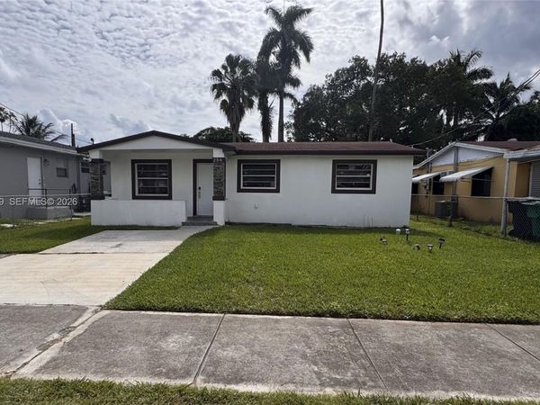 256 NW 82nd Ter , Miami, FL 33150