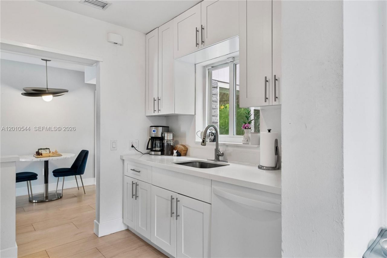 202 NW 92nd St, Miami Shores, FL 33150 Photo