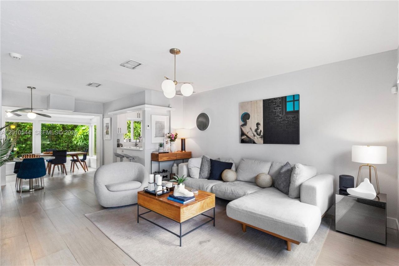 202 NW 92nd St, Miami Shores, FL 33150 Photo