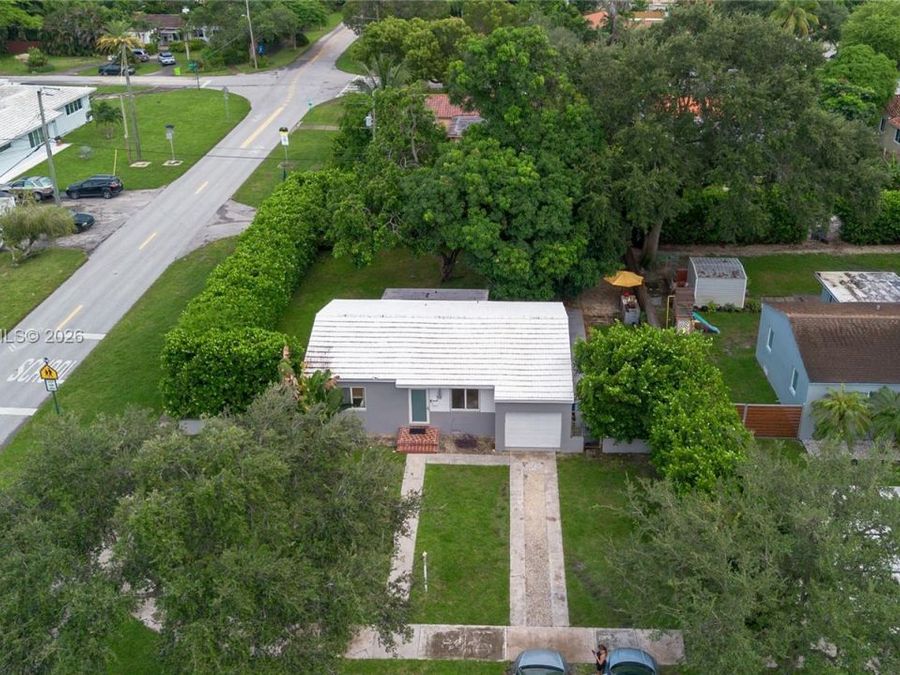 Property Image 37