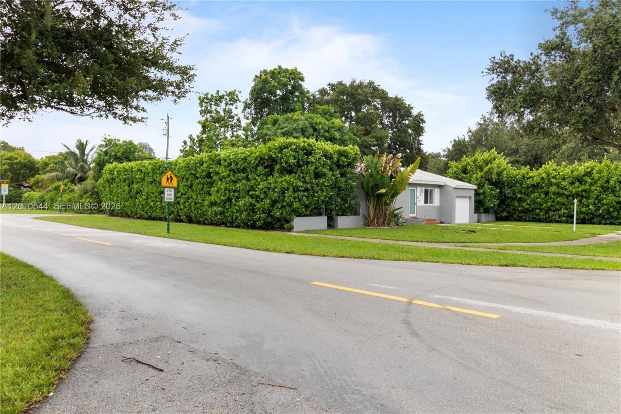202 NW 92nd St, Miami Shores, FL 33150 Photo